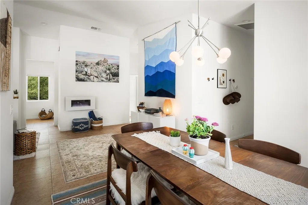 7573 Cardillo, Yucca Valley, California 92284 home-pic-17