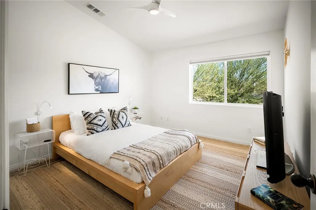 7573 Cardillo, Yucca Valley, California 92284 home-pic-32