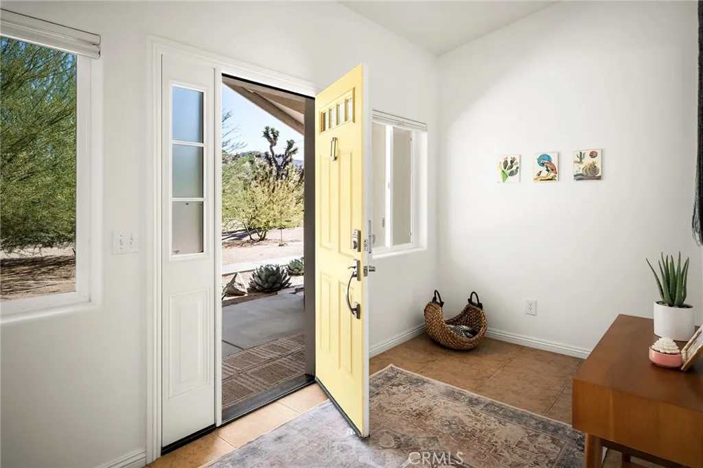 7573 Cardillo, Yucca Valley, California 92284 home-pic-7