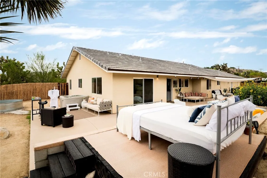 7573 Cardillo, Yucca Valley, California 92284 home-pic-22