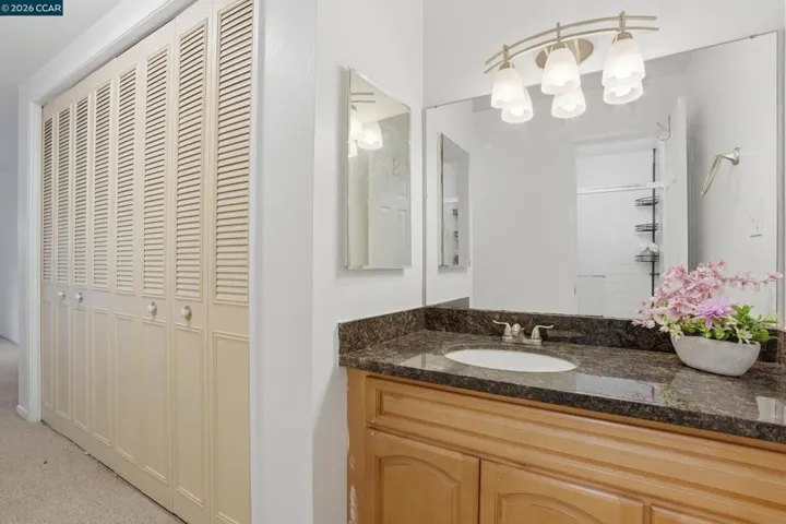 UPDATED - LARGE CLOSETS!