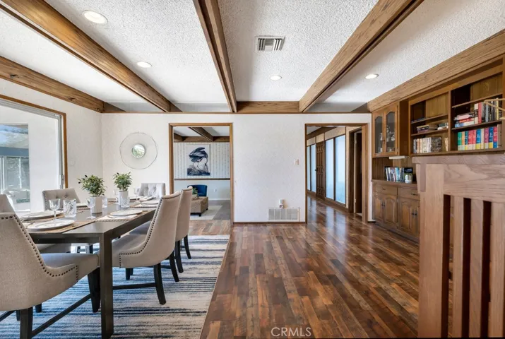 19432 Romar, Northridge, California 91324