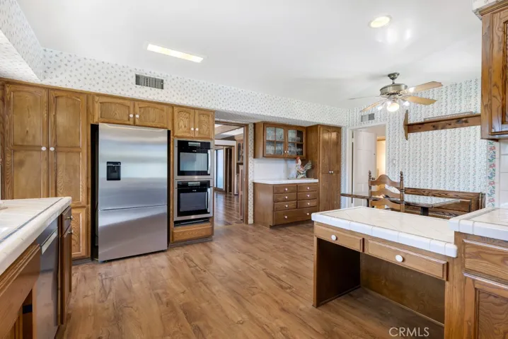 19432 Romar, Northridge, California 91324