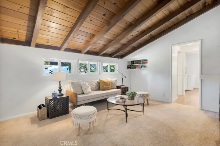 19432 Romar, Northridge, California 91324