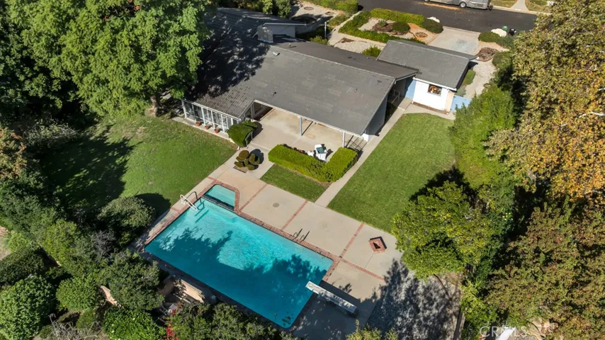 19432 Romar, Northridge, California 91324