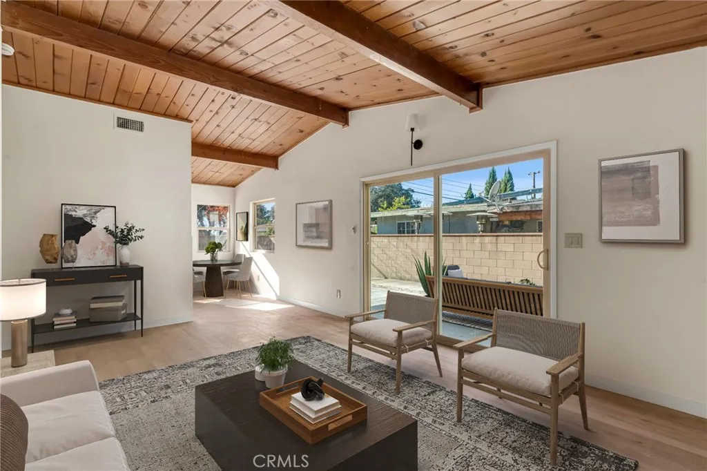 716 E Hanks, Azusa, California 91702 home-pic-1