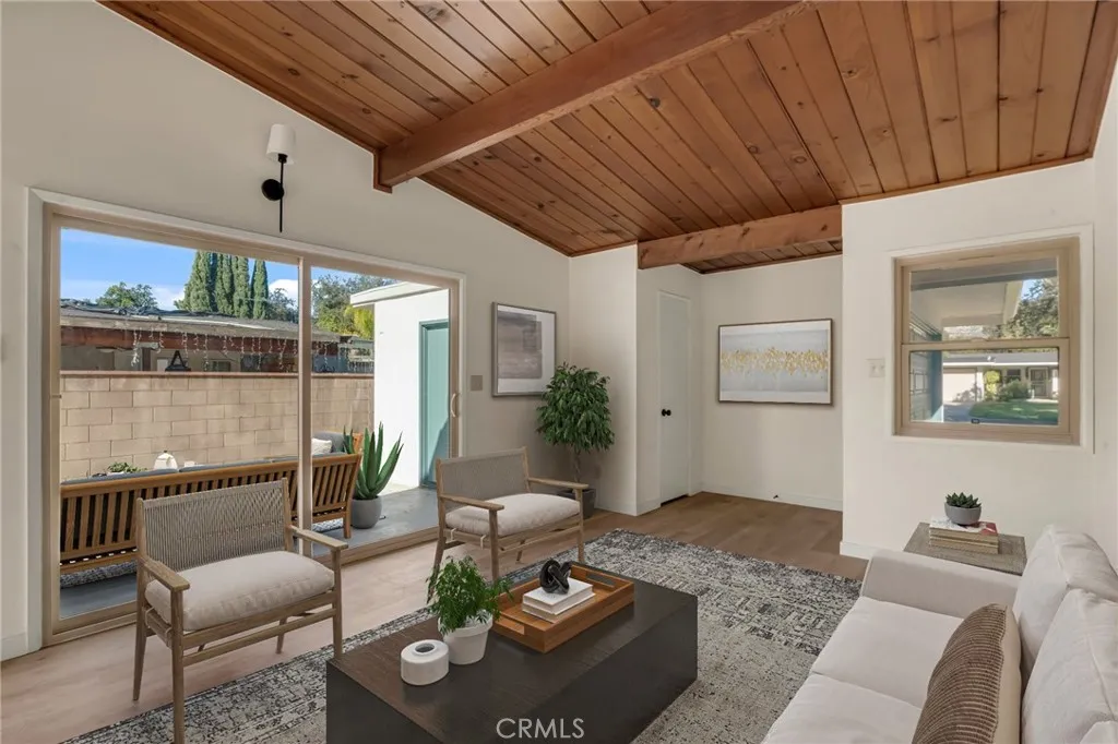716 E Hanks, Azusa, California 91702 home-pic-2