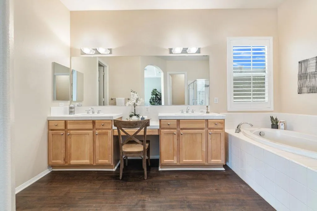 108 Francesca Court, Palm Desert, California 92211 home-pic-41