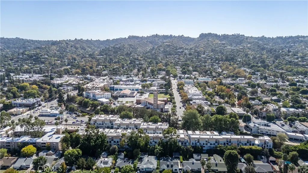 13331 Moorpark Street 319, Sherman Oaks, California 91423 home-pic-34