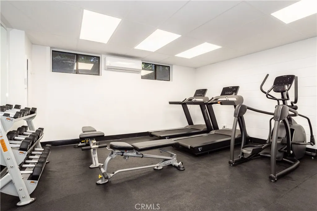 13331 Moorpark Street 319, Sherman Oaks, California 91423 home-pic-27