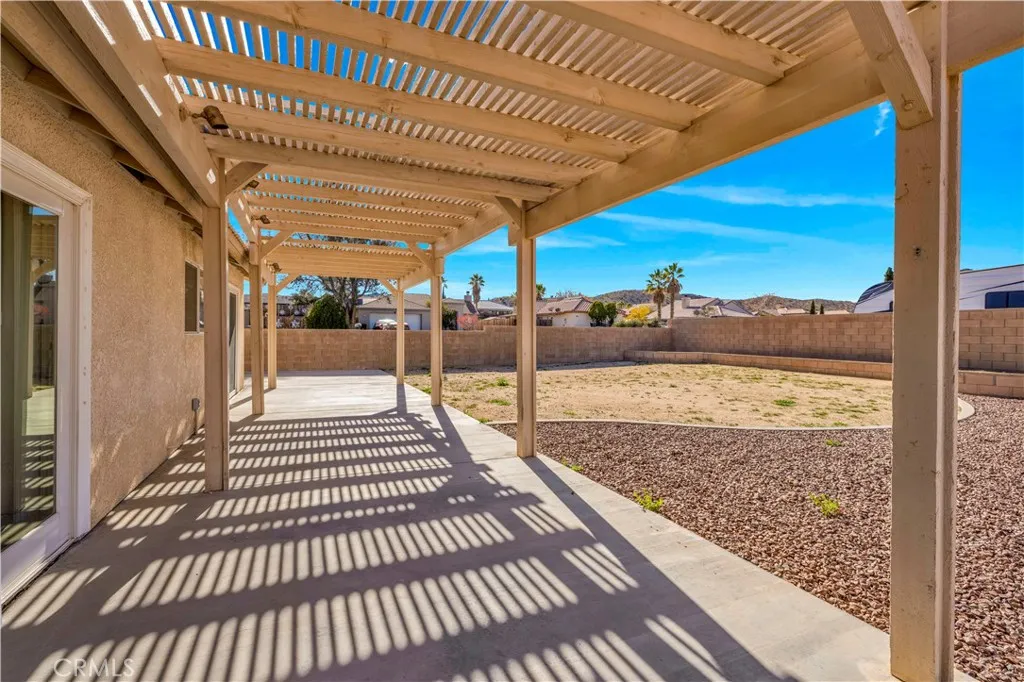 7748 Megan Court, Yucca Valley, California 92284 home-pic-39