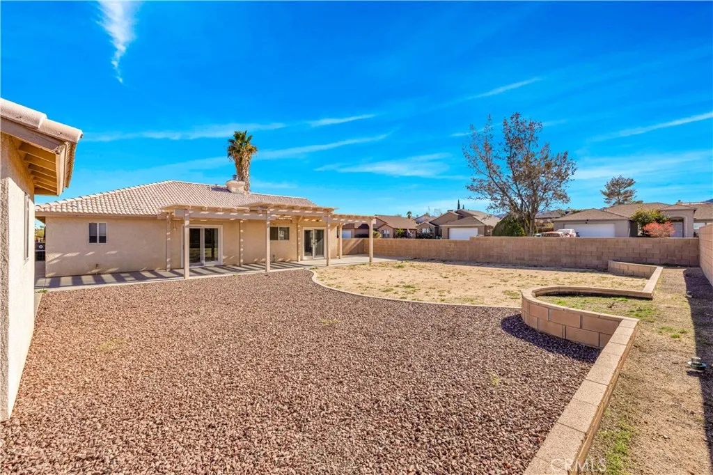 7748 Megan Court, Yucca Valley, California 92284 home-pic-37