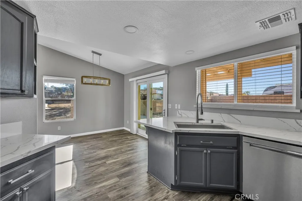 7748 Megan Court, Yucca Valley, California 92284 home-pic-17