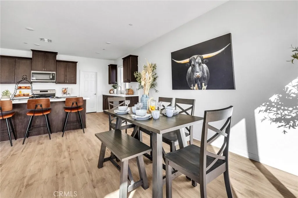 4884 Sicily, Lake Elsinore, California 92530 home-pic-8
