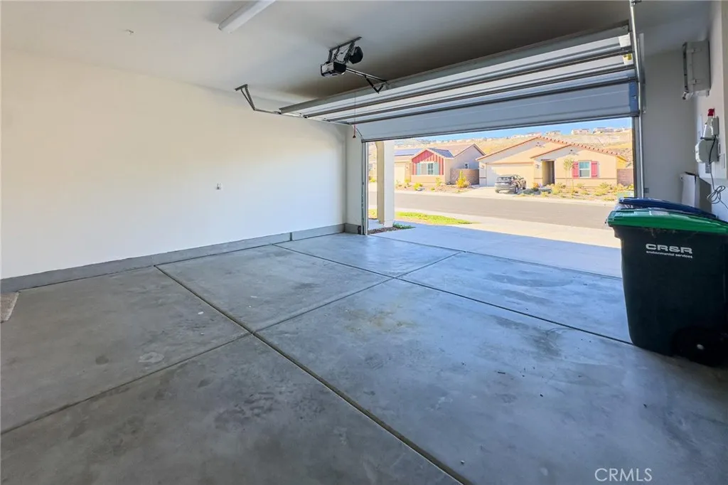 4884 Sicily, Lake Elsinore, California 92530 home-pic-49
