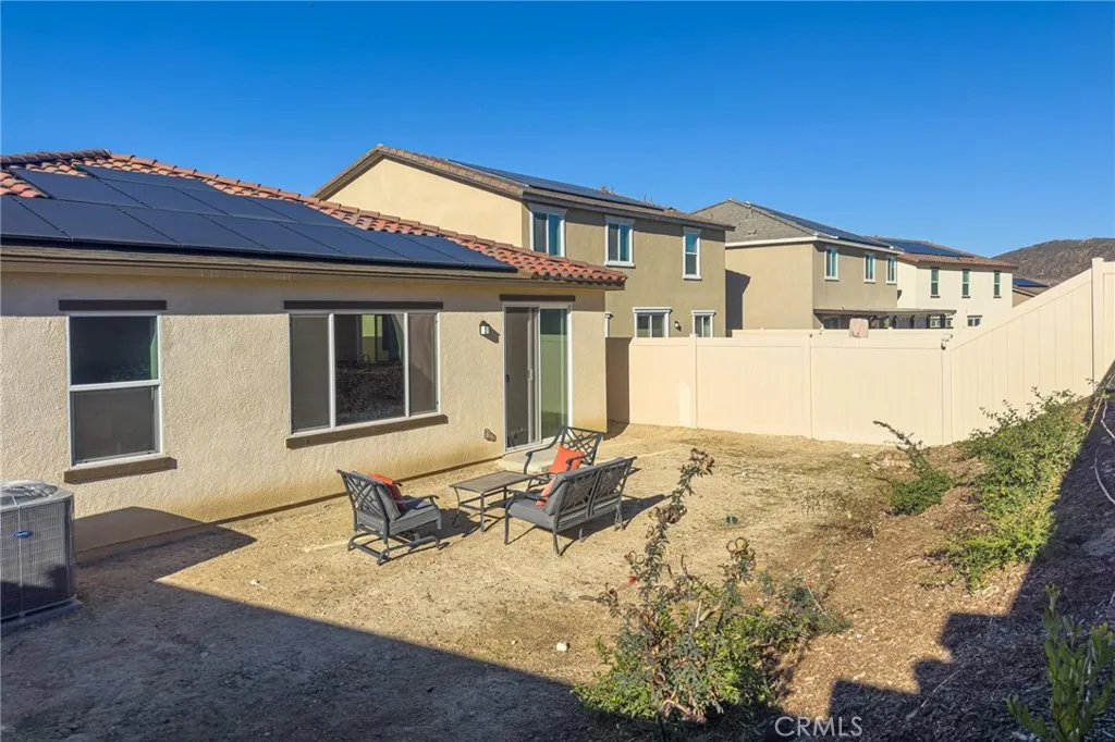 4884 Sicily, Lake Elsinore, California 92530 home-pic-37