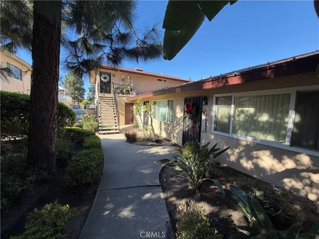 2071 S Nautical, Anaheim, California 92802