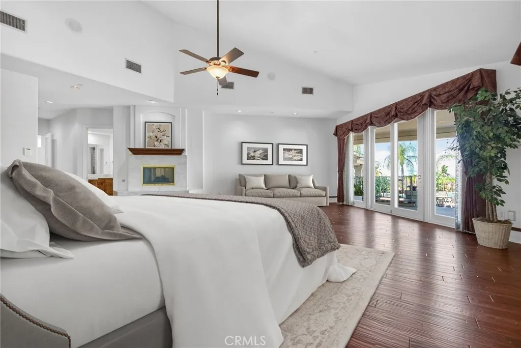 Digitially altered to demonstrate the space furnished.  Vacant space photo provided adjacent hereto.