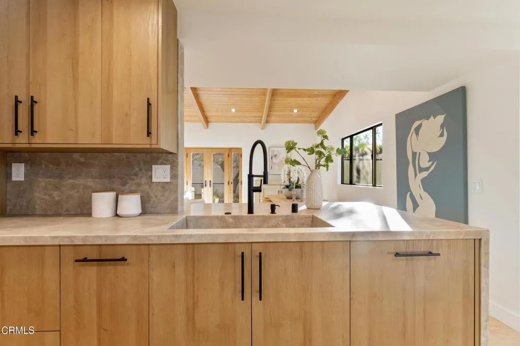 5578 Terrace Drive, La Crescenta, California 91214 home-pic-11