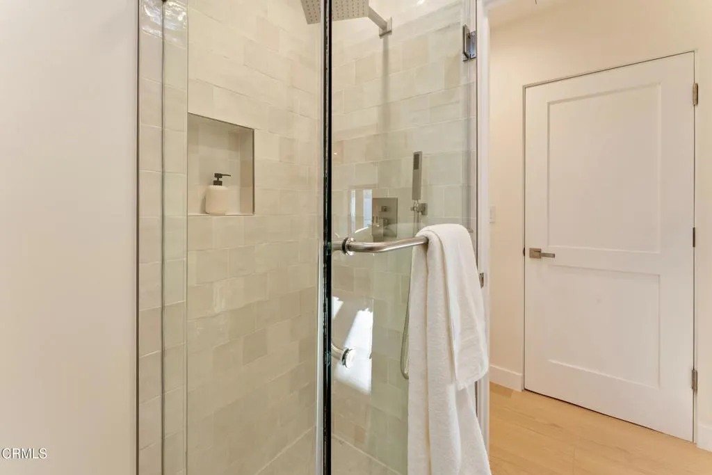 5578 Terrace Drive, La Crescenta, California 91214 home-pic-19