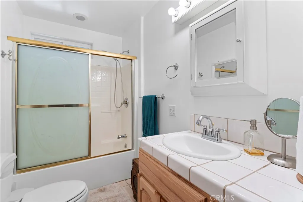 2737 Cedar Lane, Big Bear City, California 92314 home-pic-14