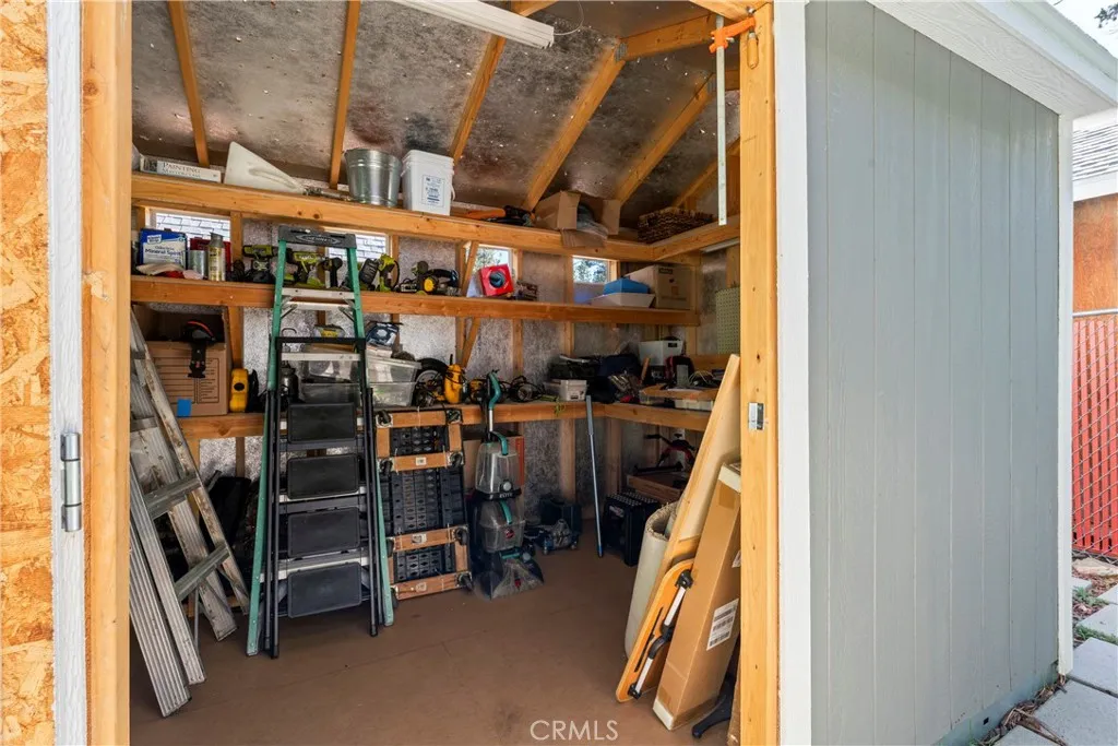 2737 Cedar Lane, Big Bear City, California 92314 home-pic-25