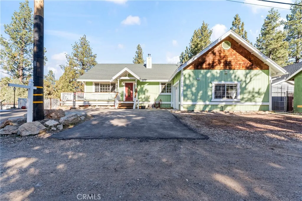 2737 Cedar Lane, Big Bear City, California 92314 home-pic-35