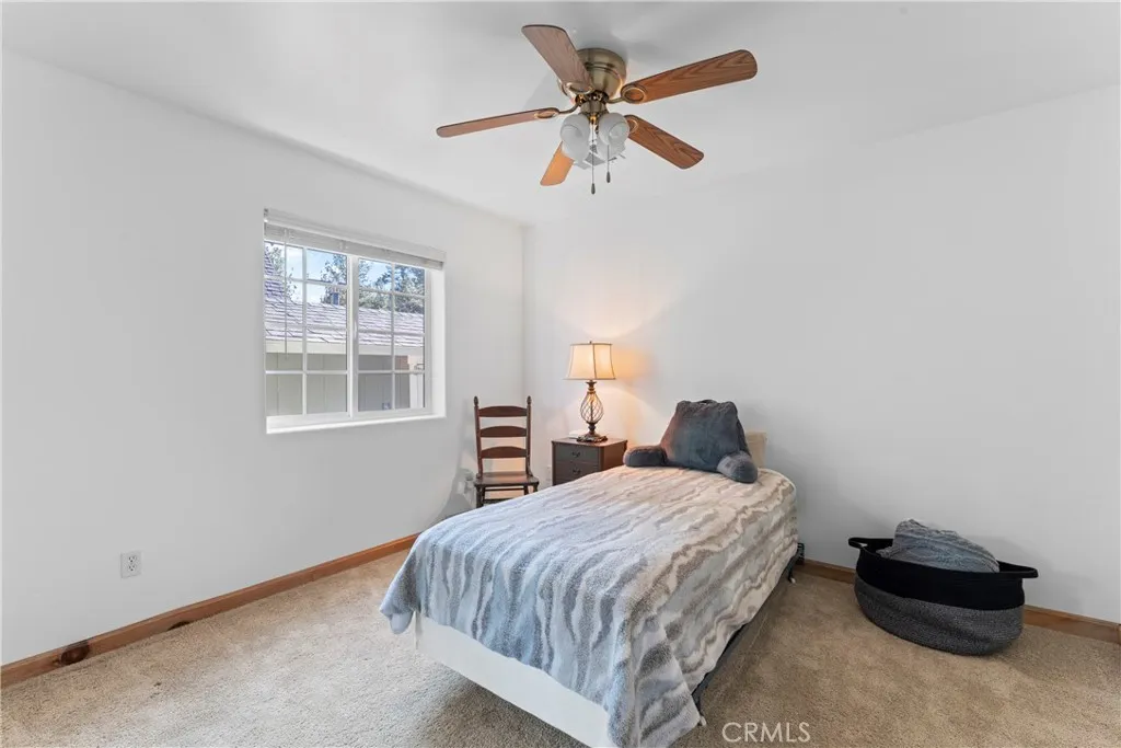 2737 Cedar Lane, Big Bear City, California 92314 home-pic-20