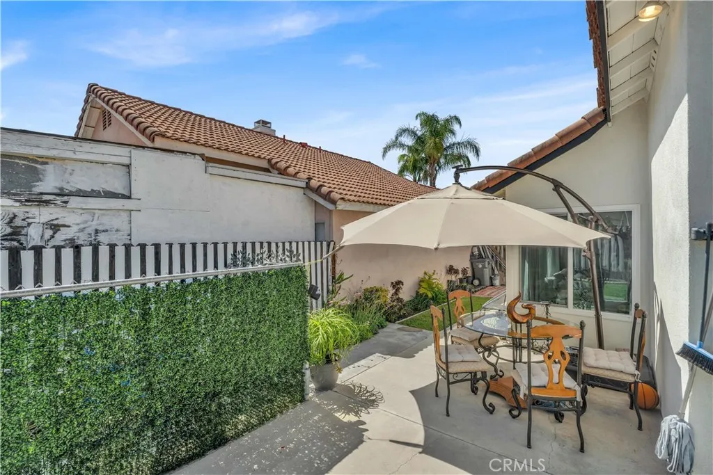 302 Daystar Drive, Perris, California 92571 home-pic-18
