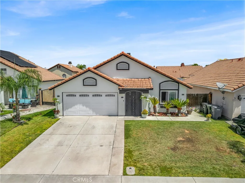 302 Daystar Drive, Perris, California 92571 home-pic-19
