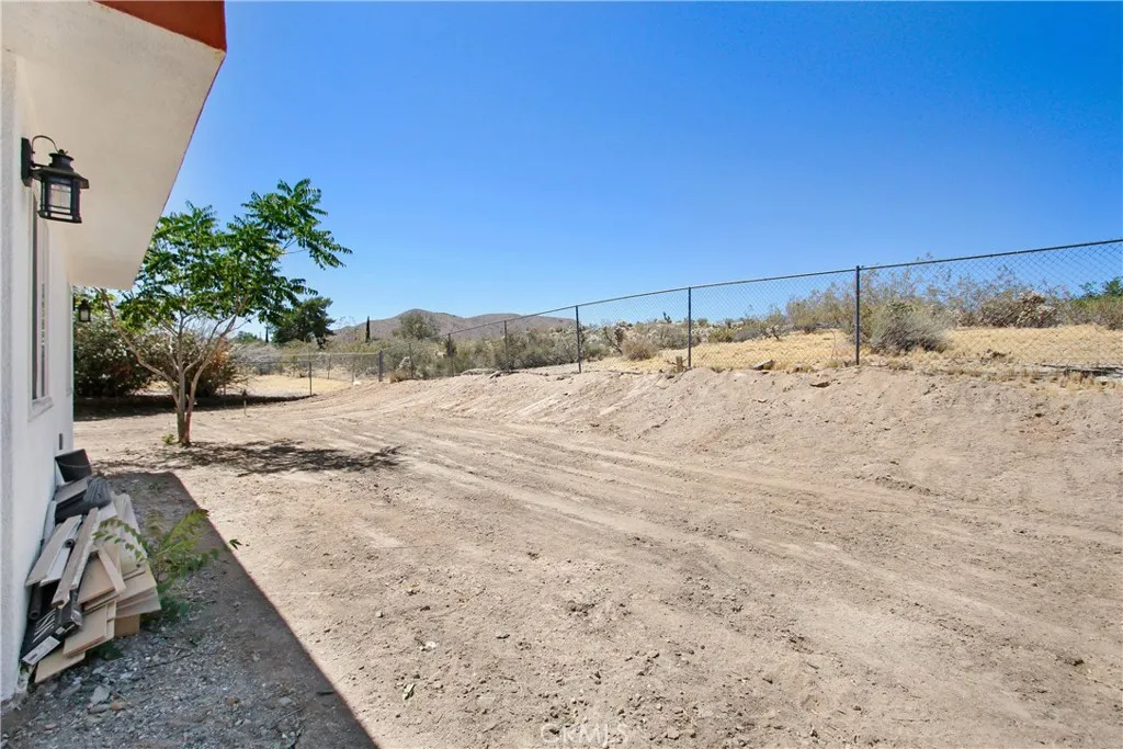 59128 Nelson, Yucca Valley, California 92284 home-pic-20