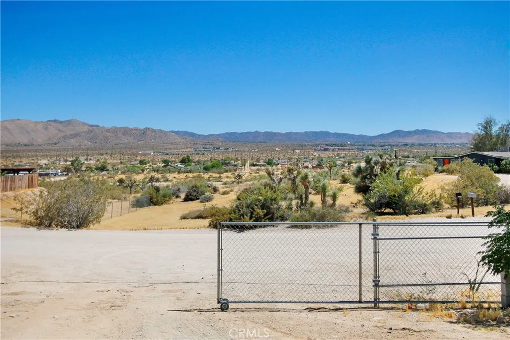 59128 Nelson, Yucca Valley, California 92284 home-pic-21