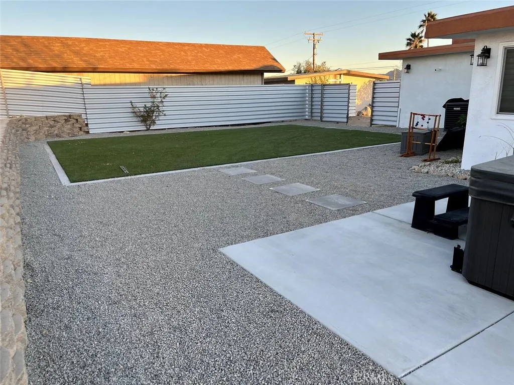 59128 Nelson, Yucca Valley, California 92284 home-pic-19