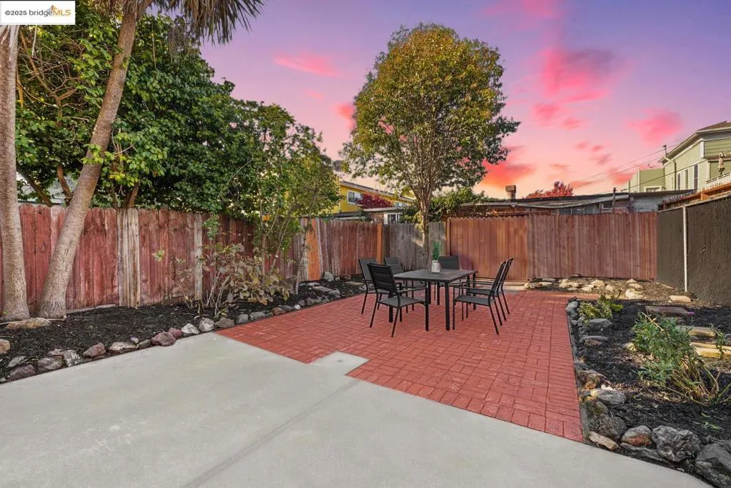 1241 Park Ave, Alameda, California 94501 home-pic-34
