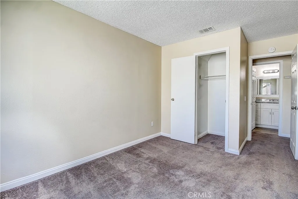 3570 Raven, Lake Elsinore, California 92530 home-pic-35