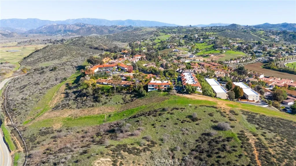 31940 Del Cielo Este D5, Bonsall, California 92003 home-pic-37