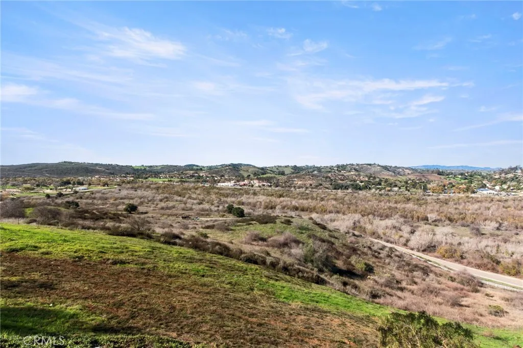 31940 Del Cielo Este D5, Bonsall, California 92003 home-pic-15