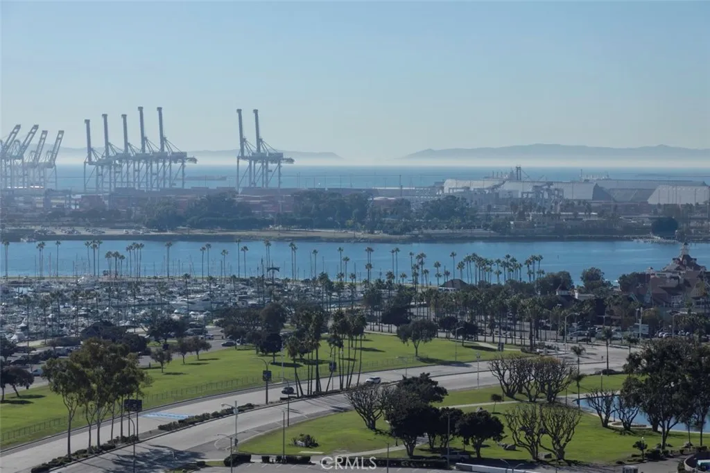 700 E Ocean Boulevard 2301, Long Beach, California 90802 home-pic-24