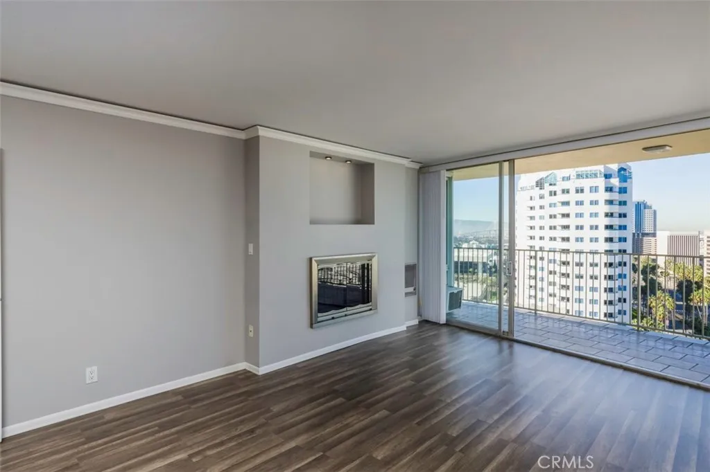 700 E Ocean Boulevard 2301, Long Beach, California 90802 home-pic-2