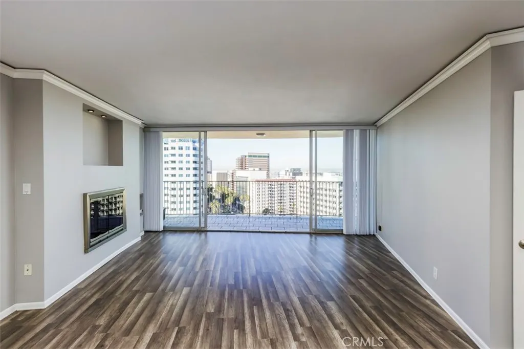 700 E Ocean Boulevard 2301, Long Beach, California 90802 home-pic-1