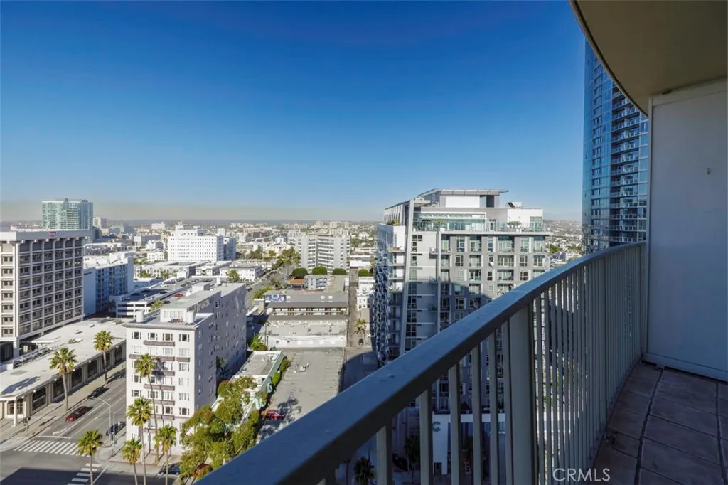 700 E Ocean Boulevard 2301, Long Beach, California 90802 home-pic-22