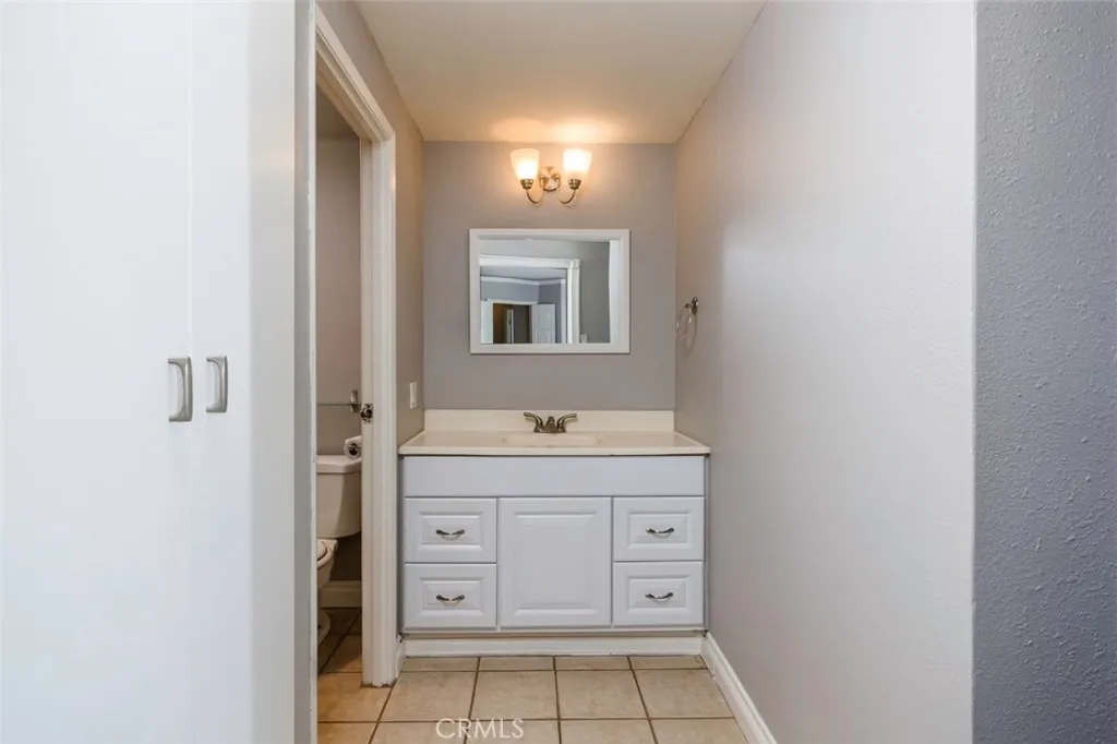 700 E Ocean Boulevard 2301, Long Beach, California 90802 home-pic-16