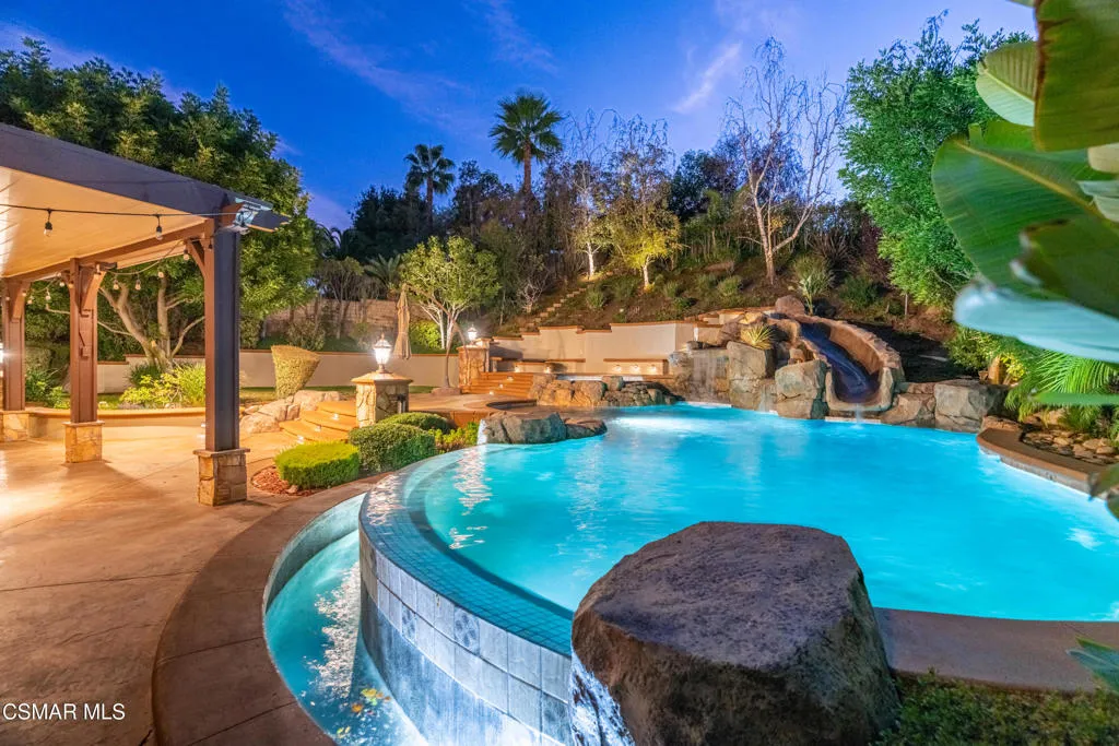 551 Rustic Hills Drive, Simi Valley, California 93065 home-pic-3