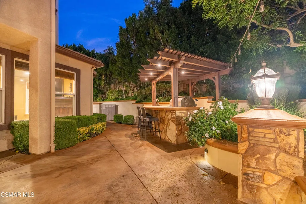 551 Rustic Hills Drive, Simi Valley, California 93065 home-pic-30