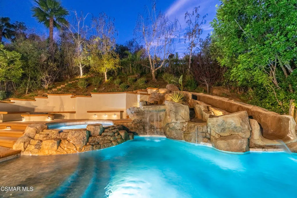 551 Rustic Hills Drive, Simi Valley, California 93065 home-pic-32