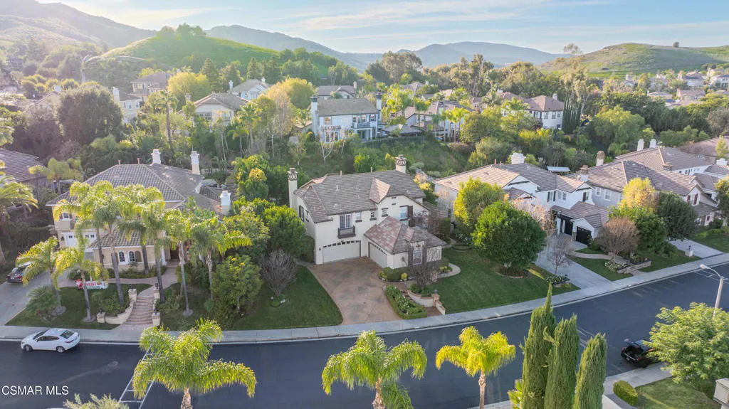 551 Rustic Hills Drive, Simi Valley, California 93065 home-pic-36