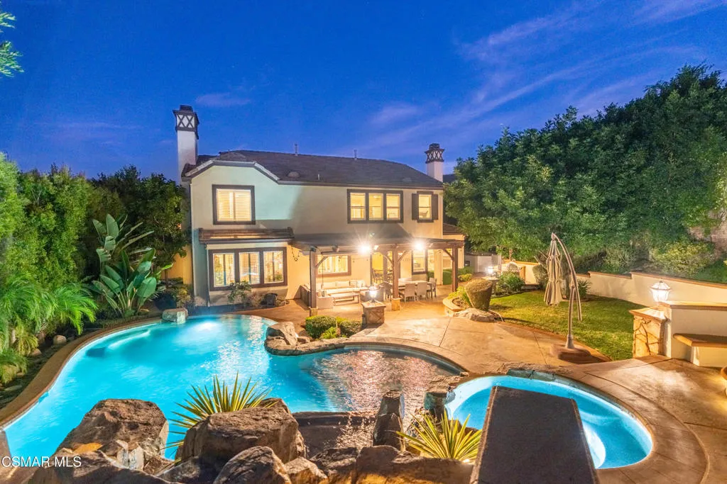 551 Rustic Hills Drive, Simi Valley, California 93065 home-pic-2