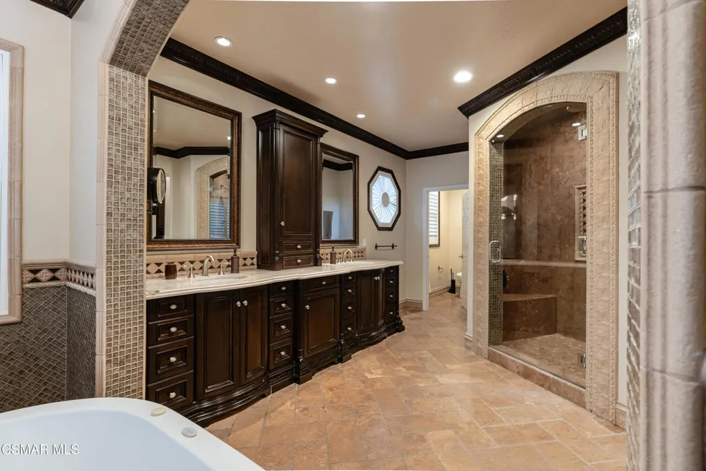 551 Rustic Hills Drive, Simi Valley, California 93065 home-pic-16