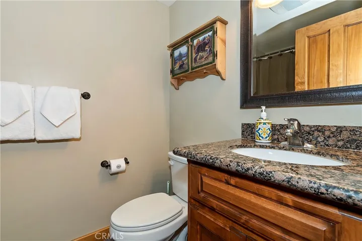 Main Floor Full Bath