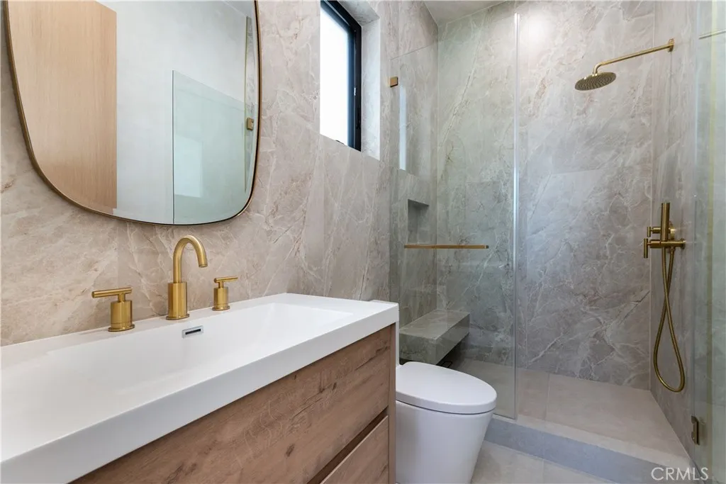 16749 Addison, Encino, California 91436 home-pic-11